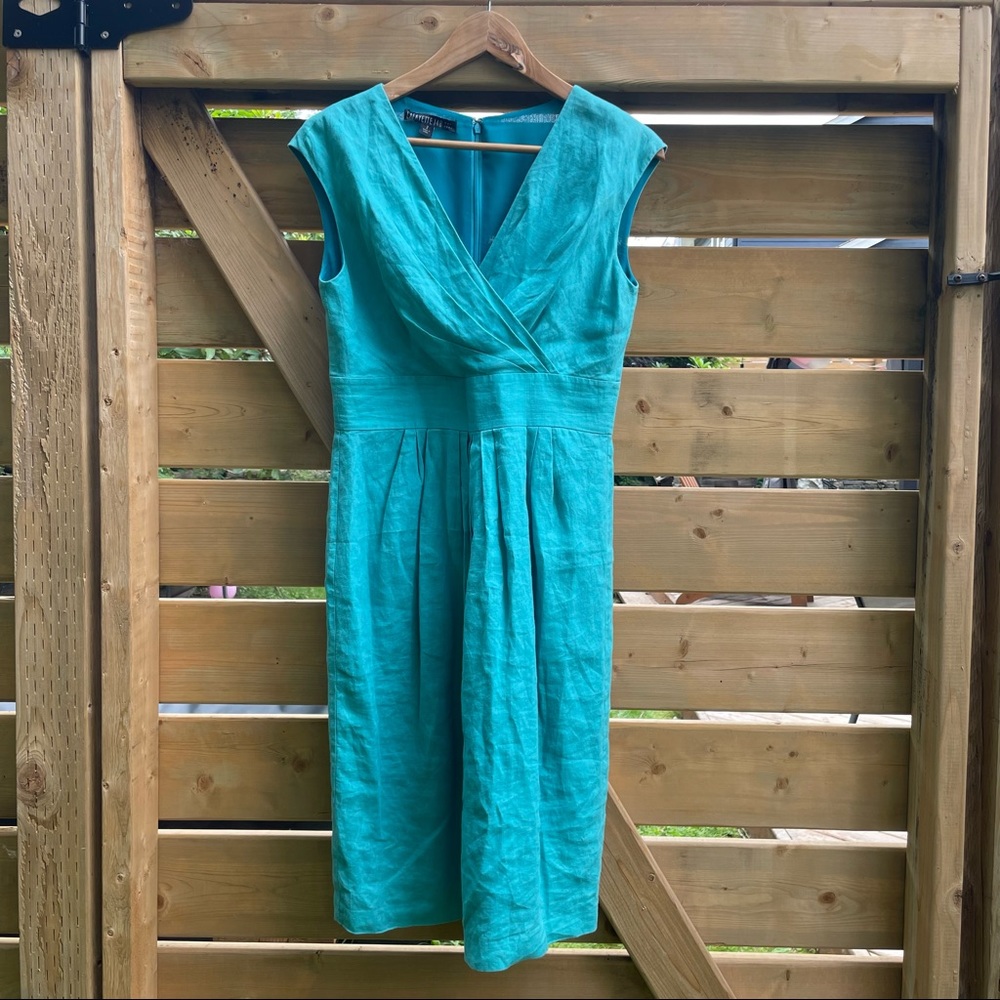 Lafayette 148 💯 linen empire waist dress